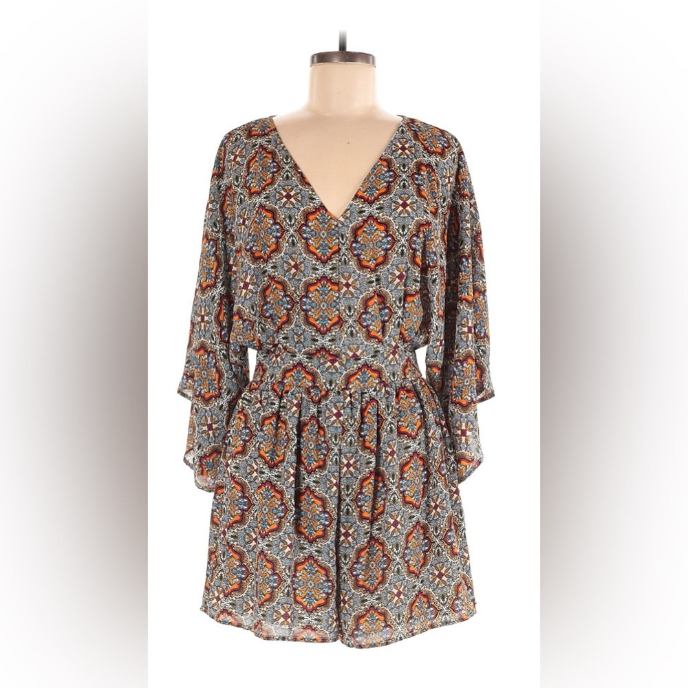 Romeo + Juliet Couture Women's M Multicolor Geometric Bohemian Romper, Flowy